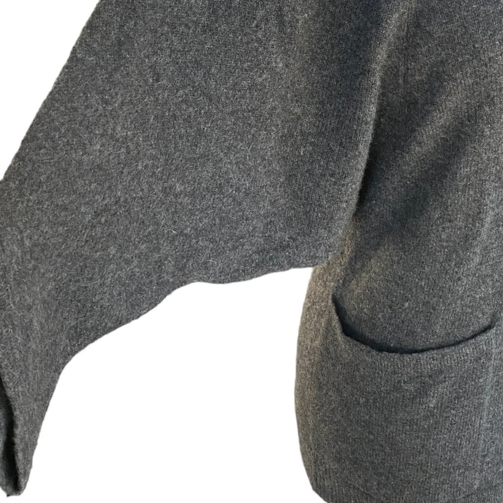 Cynthia Rowley 100% Cashmere Gray Batwing Sleeve Pocket Sweater Quiet Luxury-S - Picture 3 of 12